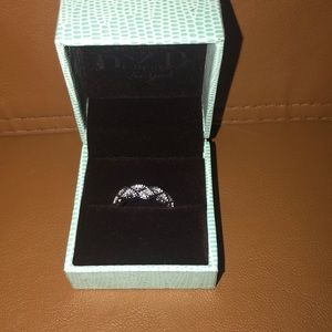 DIAMOND ACCENT RING